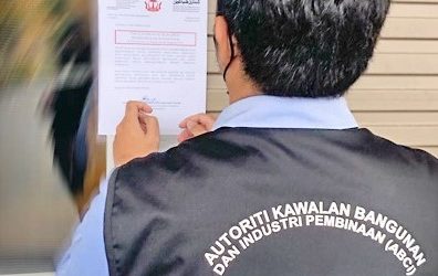 DUA SYARIKAT DIBERIKAN NOTIS UNTUK MENGOSONGKAN PREMIS